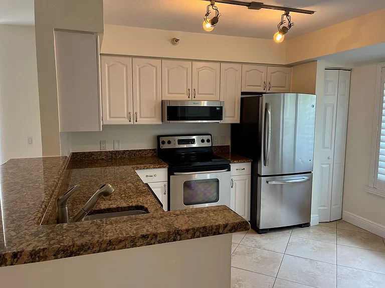 103 Yacht Club Way #101 — Photo 2
