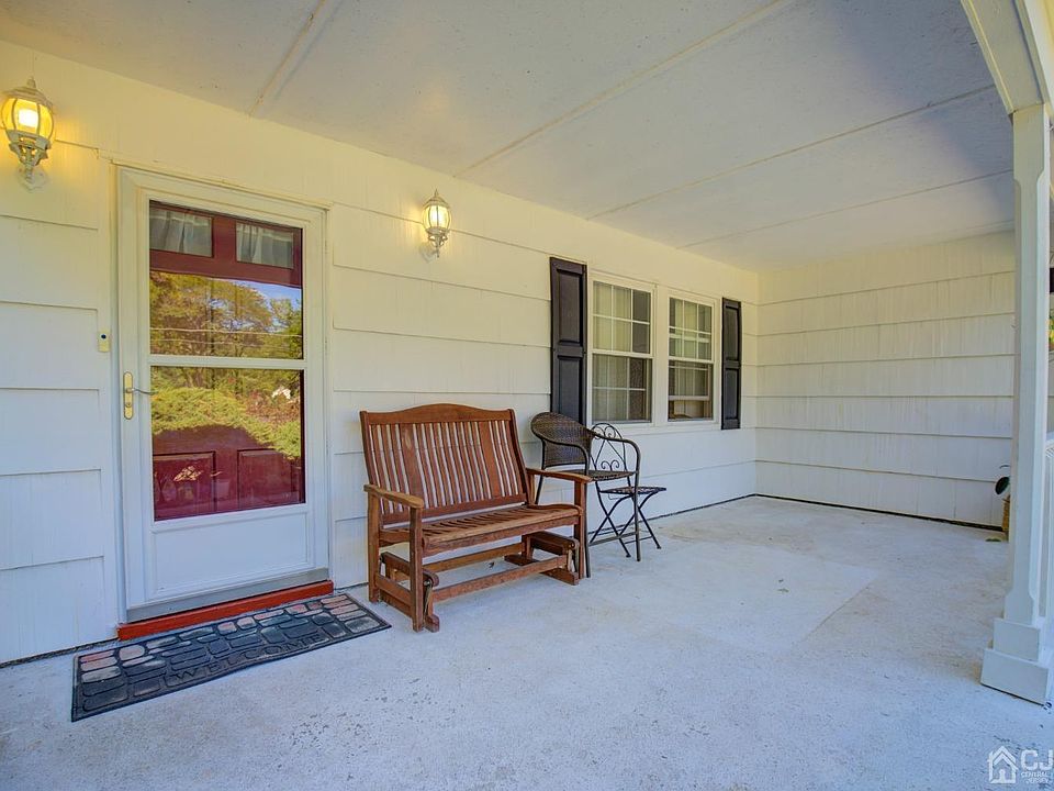 40 Ryan Rd, Manalapan, NJ 07726 Zillow
