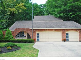 17040 Eagles Nest Cir, Strongsville, OH