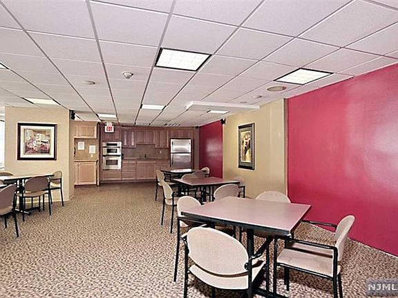 4th image of 1530 Palisade Ave APT 1F