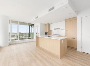 9675 King George Blvd #1802, Surrey, BC V3T0T7