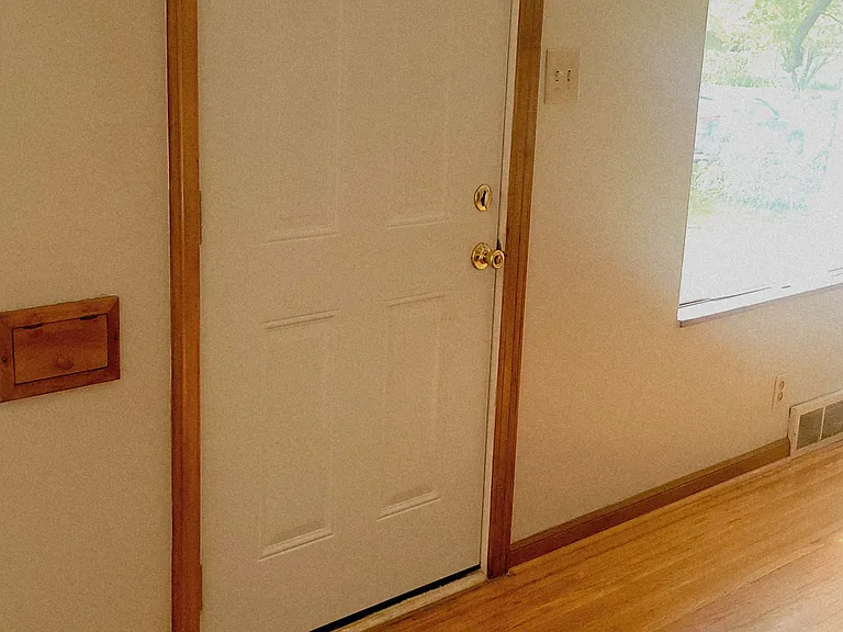 325 N Arlington Ave — Photo 6