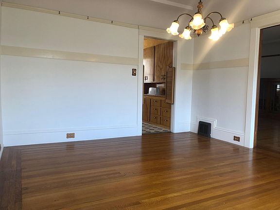 5th image of 685 16th Ave