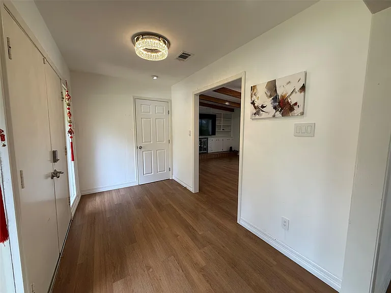 11915 Steppingstone Ln — Photo 10