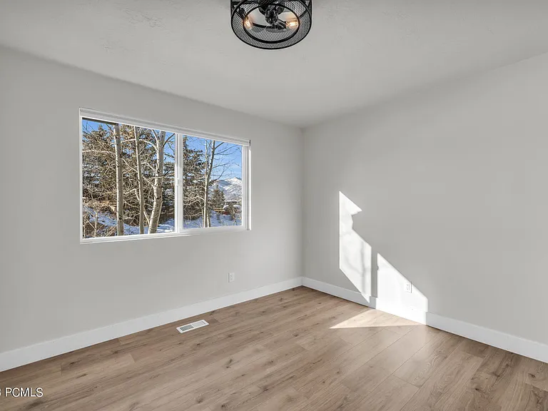 6236 N Countryside Cir — Photo 10