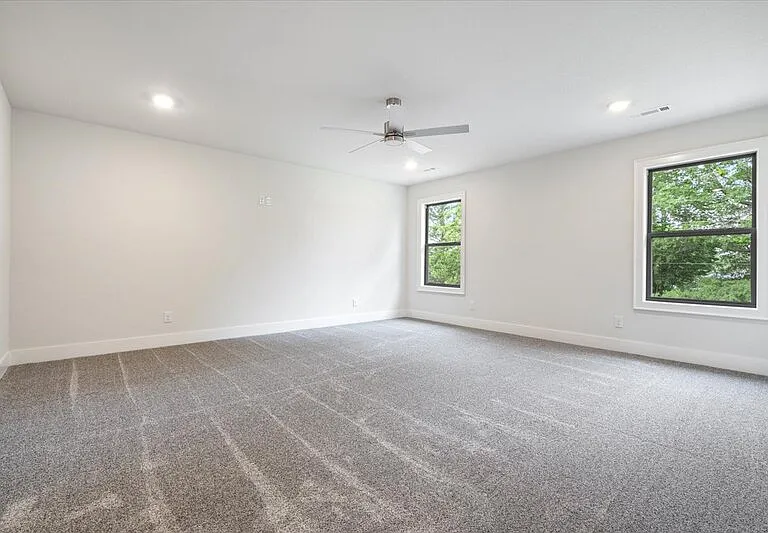 1705 S 23rd Pl — Photo 13