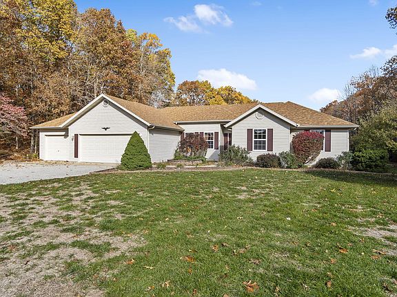 3rd image of 241 Weeping Willow Lane