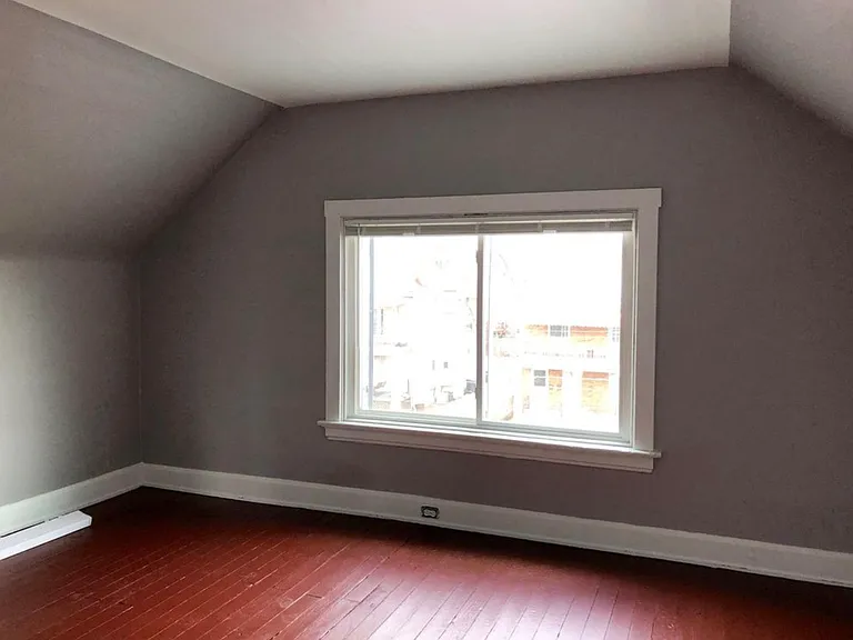 2437 Robertson Ave #2 — Photo 14