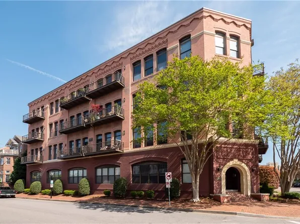 230 W Tazewell St APT 401, Norfolk, VA 23510