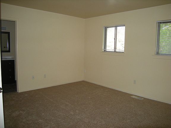 4th image of 123 Windsor Pines Way APT I