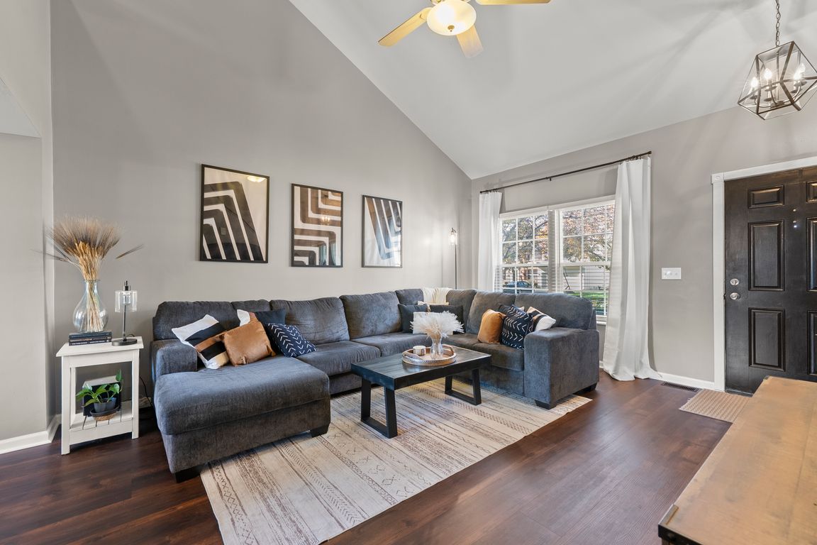 next background image