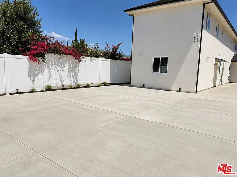 11016 Olinda St — Photo 18