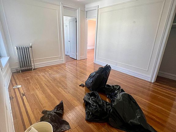 4th image of 30-95 29th St #6A