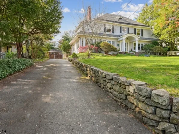 93 Maplewood Ave, Maplewood Twp., NJ 07040