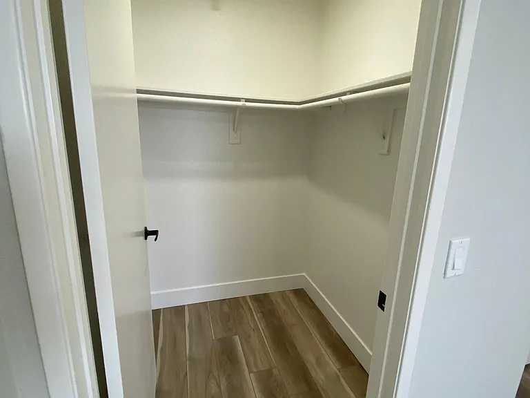 Fountain Terrace Apartments — Photo 7