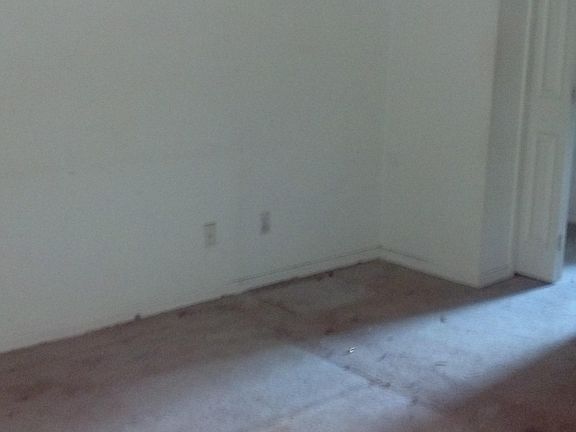4th image of 109 SE Lakehurst Dr