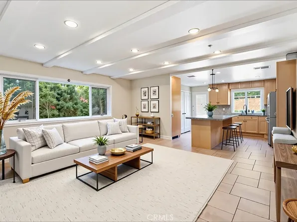 22666 Margarita Dr, Woodland Hills, CA 91364