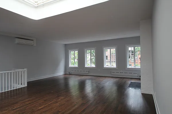 Rented by Waverly Realty Associates | media 52