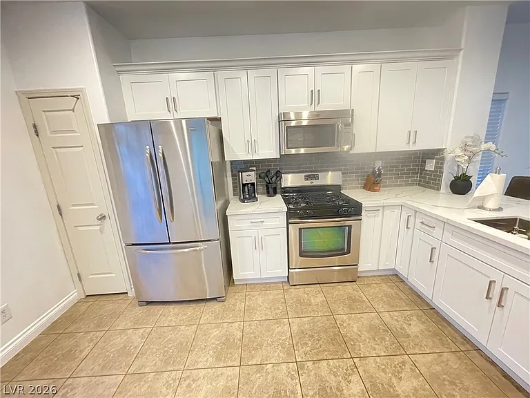 7416 Castillo Peak St — Photo 2