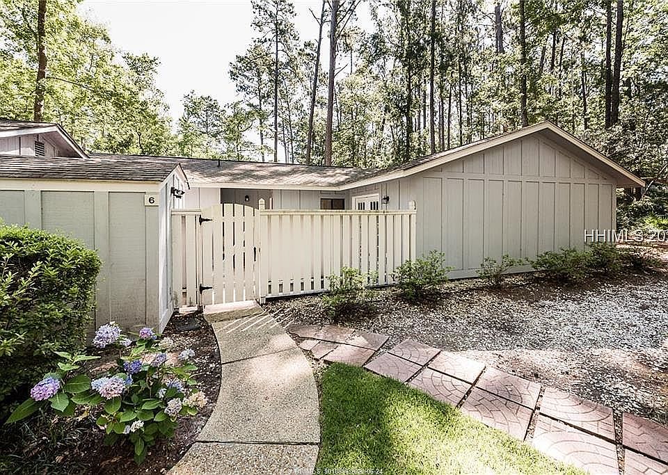 1st image of 6 Honeysuckle Ct
