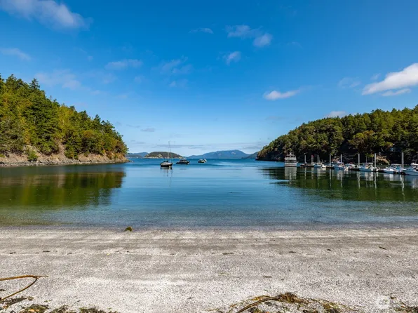 68 Sylvan Cove West, Decatur Island, WA 98221