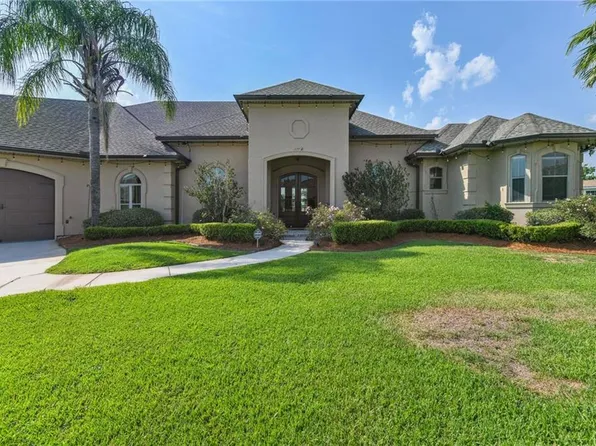 102 Bailey Estates Dr, Belle Chasse, LA 70037