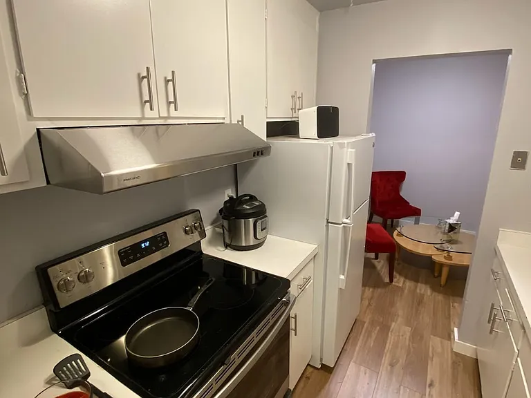 303 Ulmer Ct #7 — Photo 3