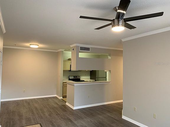 3rd image of 5620 Pinnacle Heights Cir APT 301
