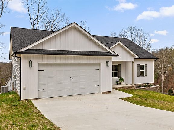 3rd image of 109 Hidden Ridge Loop