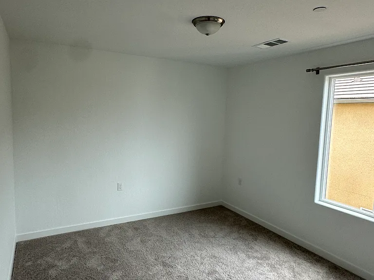 2921 E Veleta Dr — Photo 7