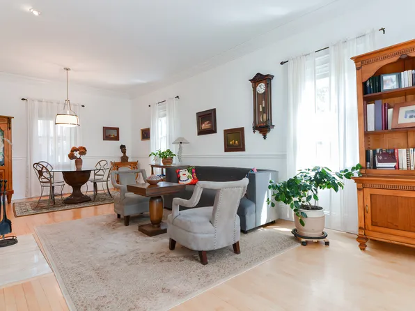 3 Forest St #1, Newton Highlands, MA 02461