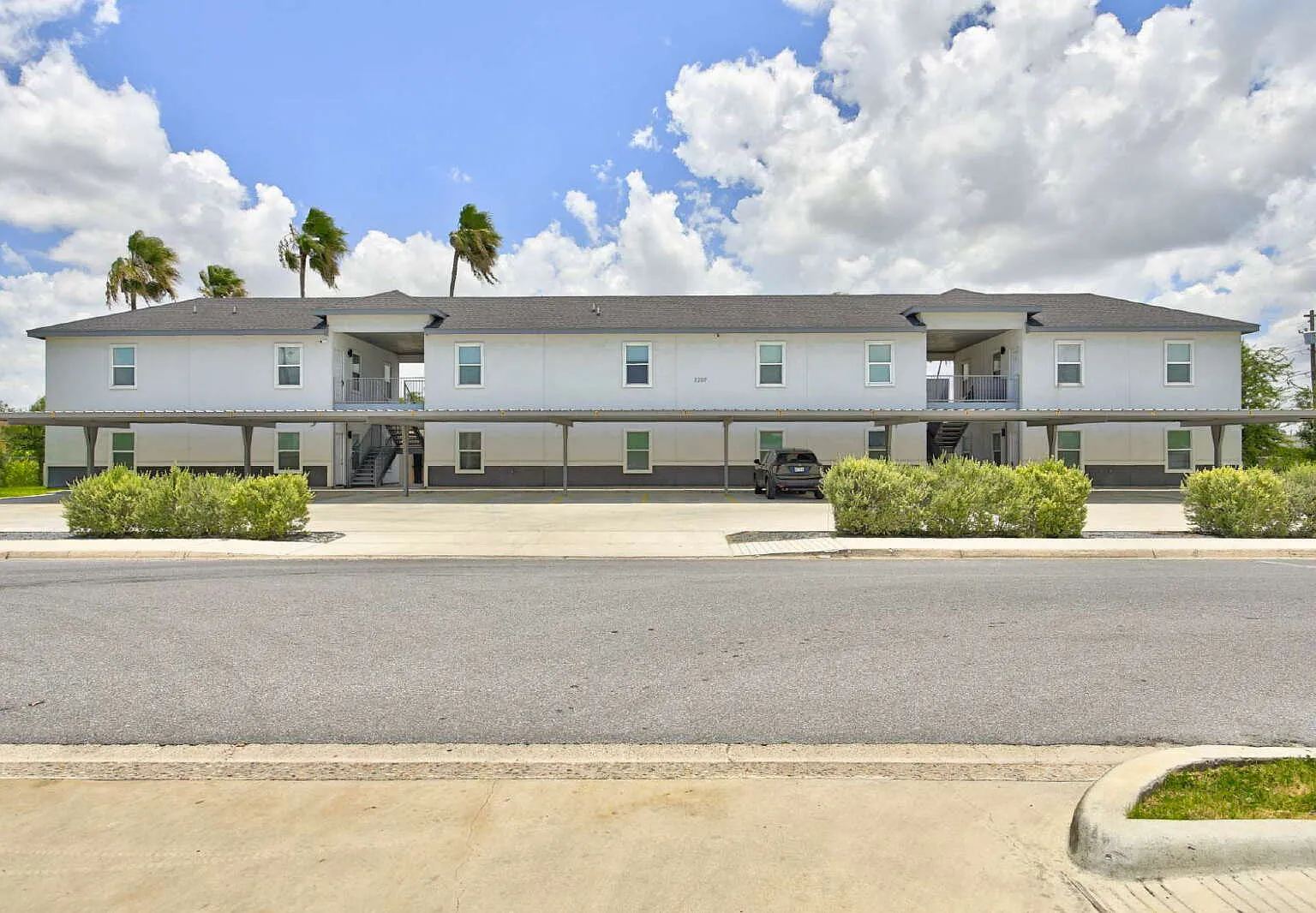 2 bed, 2.0 bath, $1,000 — Photo 1