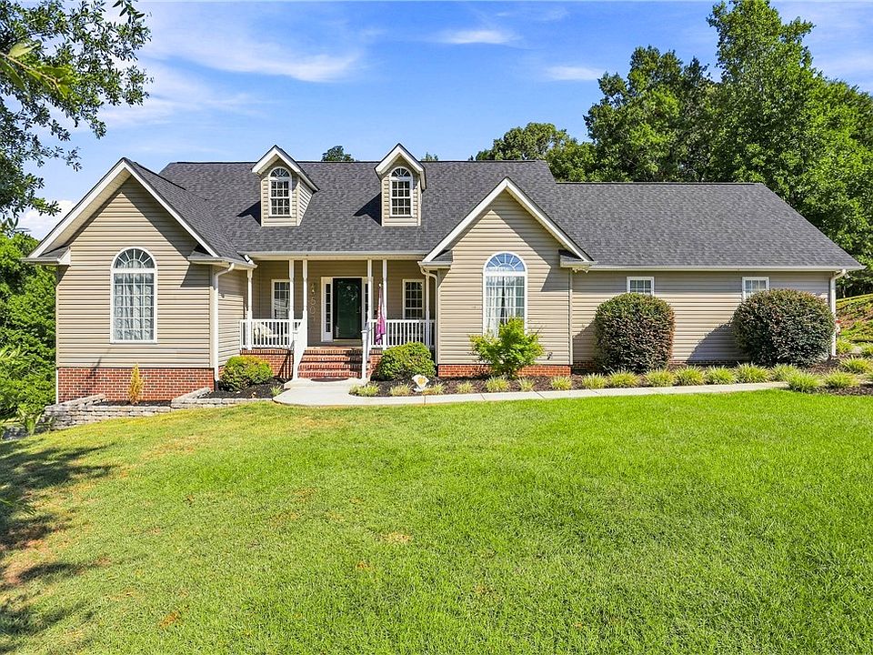1st image of 509 Horseshoe Dr