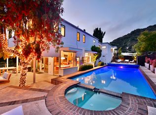 10225 Scenario Ln, Los Angeles, CA 90077