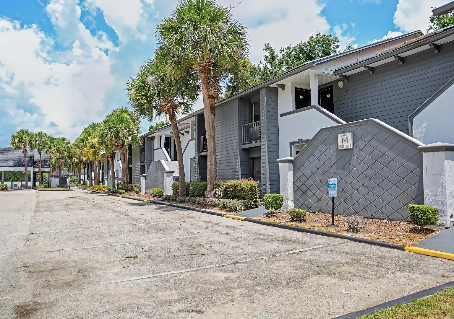 2791 N Poinciana Blvd — Photo 1