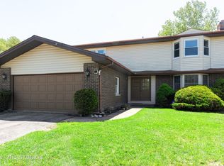 3701 Keenan Ln, Glenview, IL 60026