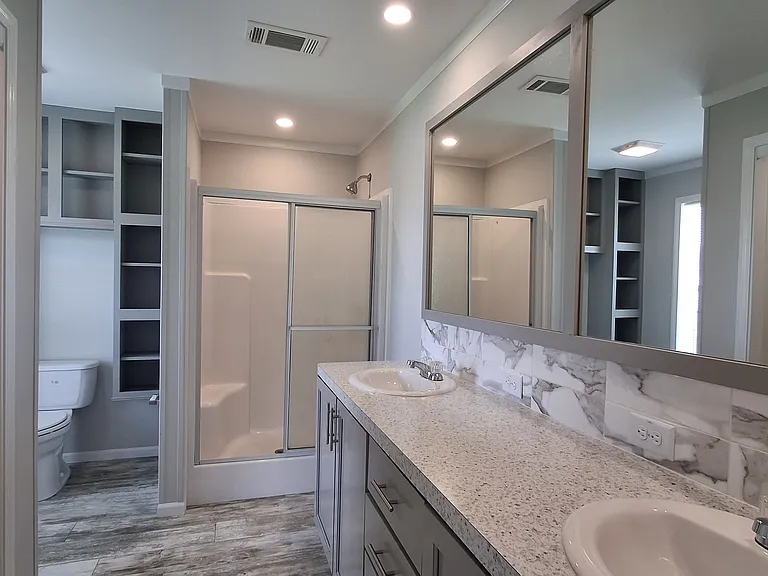 Royal Palm Village — Photo 23