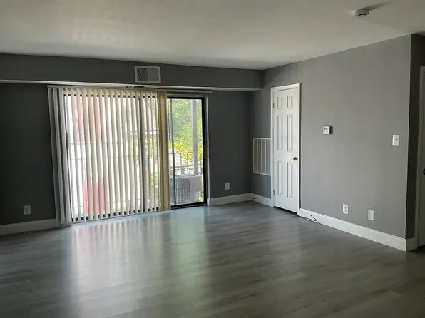 5105 F St SE, Washington, DC