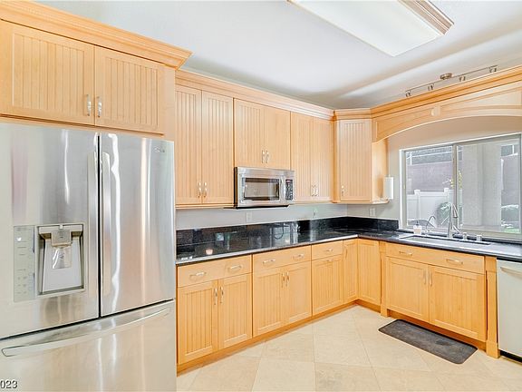 5th image of 3217 Green Ice Ave