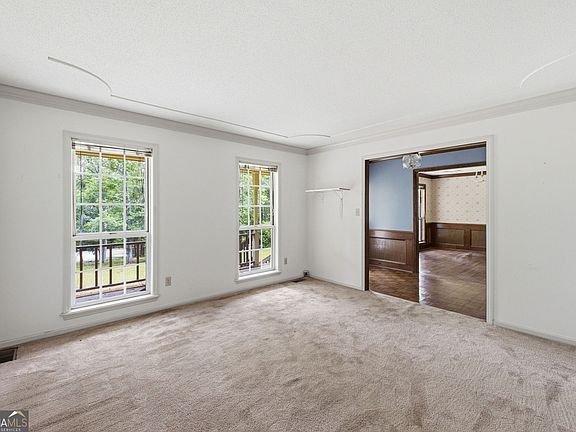 3rd image of 64 Sugarmill Ct