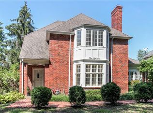 1018 W Gregory Blvd, Kansas City, MO 64113