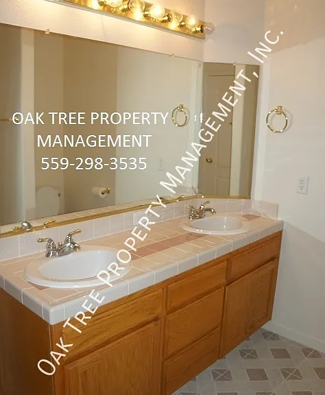 8109 N 5th St — Photo 15