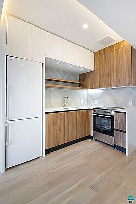 5th image of 440 Wythe Ave APT 3C