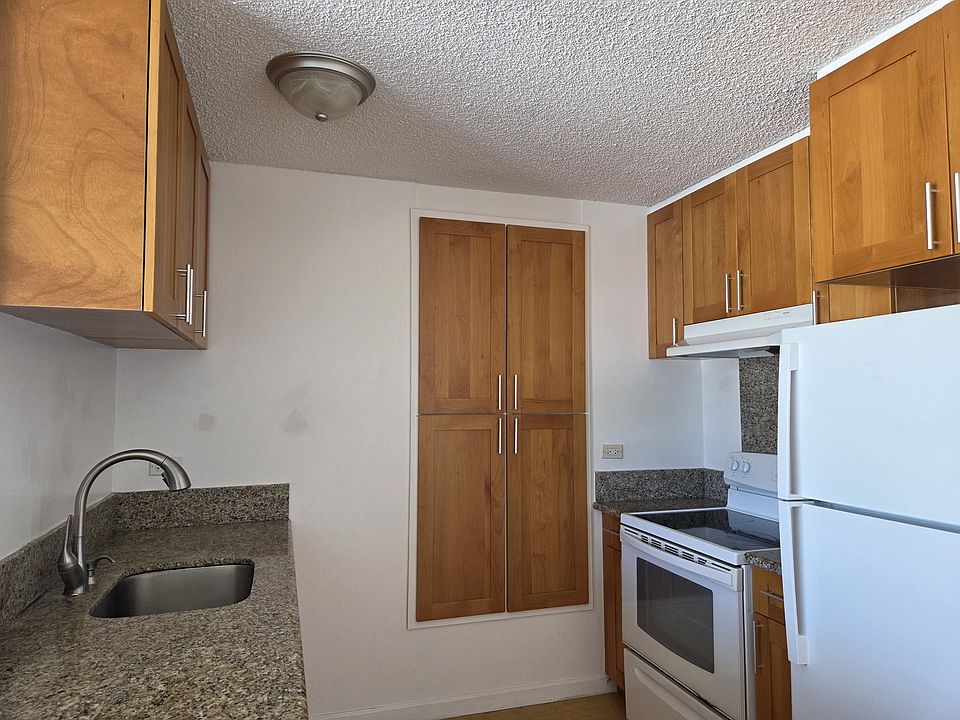 1st image of 754 Ekela Ave