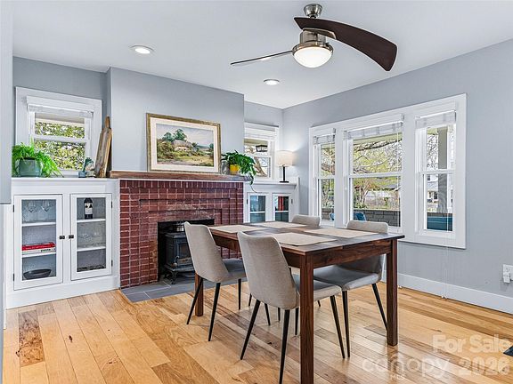5th image of 159 Virginia Ave
