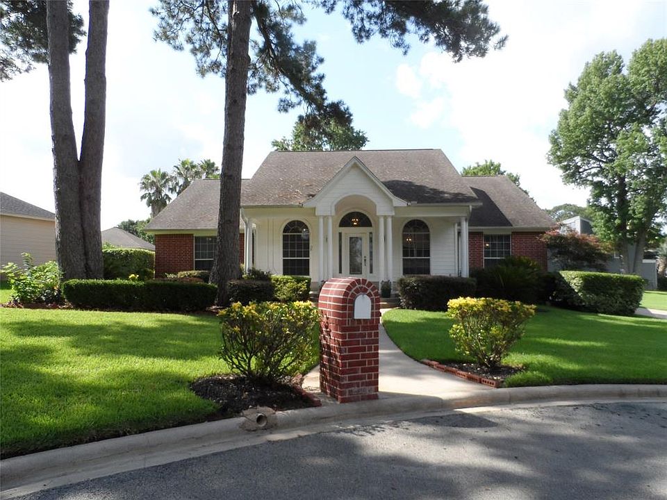1st image of 5224 Shorewood Dr