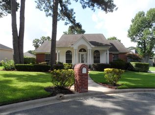 5224 Shorewood Dr, Willis, TX 77318
