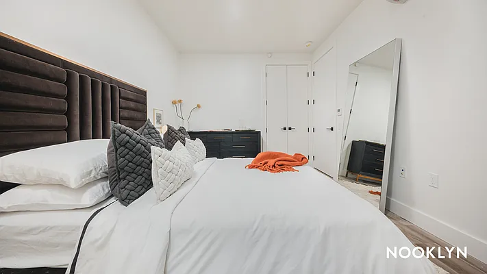 Rented by Nooklyn NYC LLC | media 61