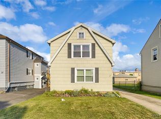 35 Awood Pl, Cheektowaga, NY 14225