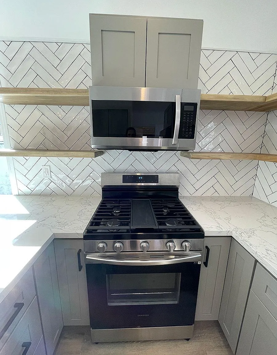 2 bed, 700 sqft, $2,500 — Photo 4